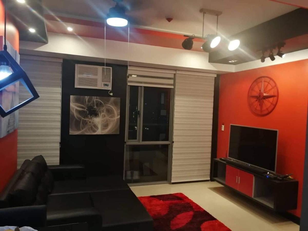 Cubao Manhattan Heights Unit 11Pq Tower B, 1Br 奎松市 外观 照片