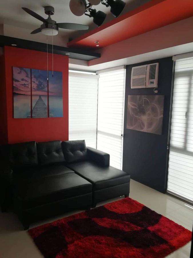 Cubao Manhattan Heights Unit 11Pq Tower B, 1Br 奎松市 外观 照片